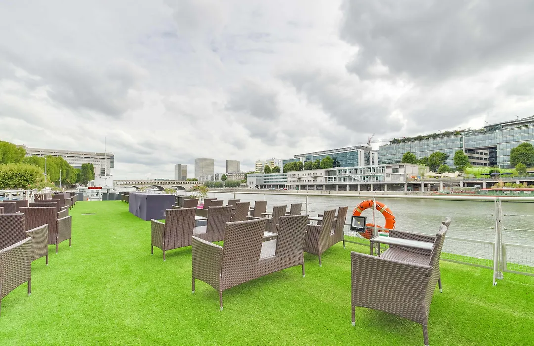 Vip Paris Yacht Hotel & Spa-1