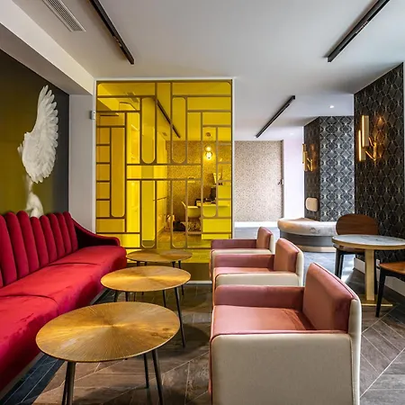 Hotel Nude Paris - Color Vision-3