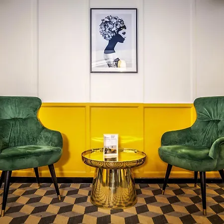 Ibis Styles Paris Cadet Lafayette-3