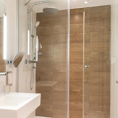 Best Western Plus 61 Paris Nation Hotel-3