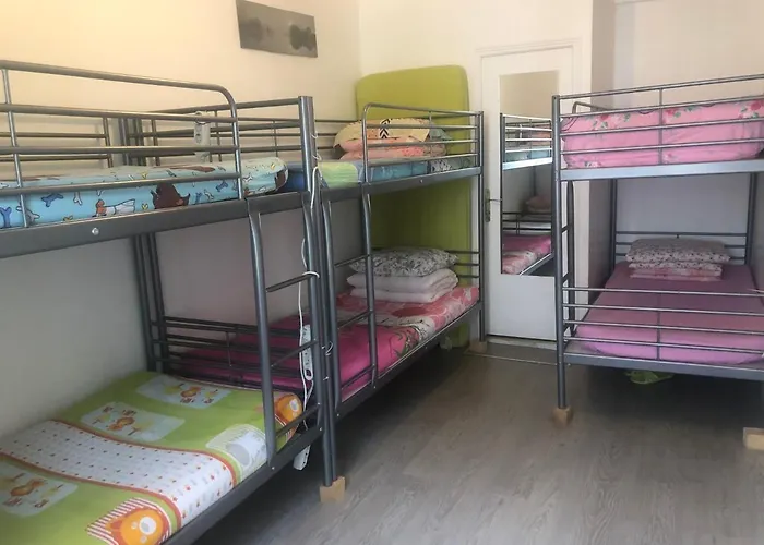 Apartment: Art Beaubourg