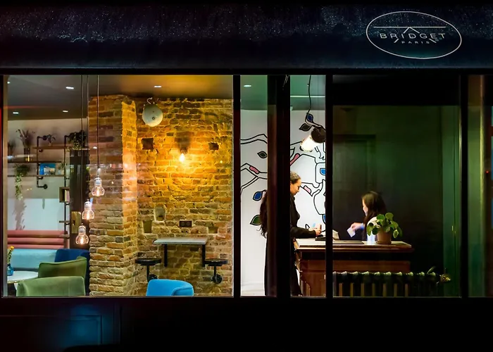 Hotel near College: Hotel Bridget