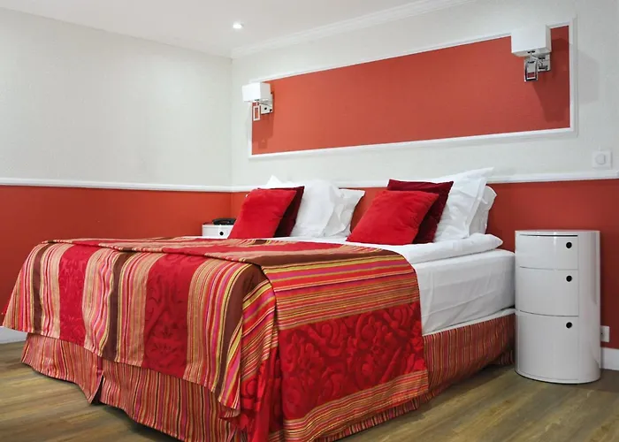 Hotel familiar: Hotel Des Arts - Cite Bergere