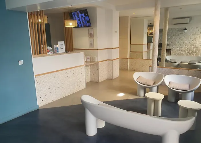 Animaux admis Hipotel Paris Père-Lachaise République