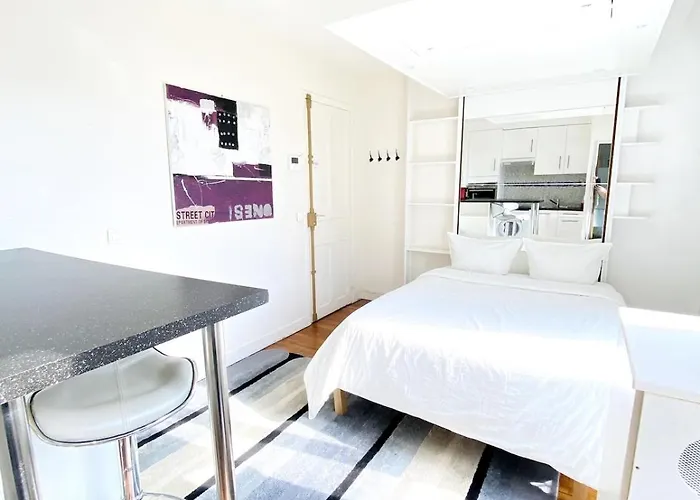Paris Eiffel Studio