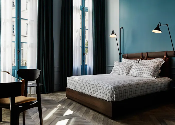Beach hotel: The Hoxton, Paris