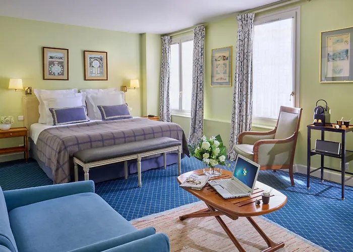 Hotel near College: Relais Du Louvre