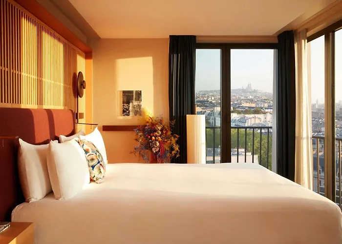 Hotel with pool: So/ Paris Hotel