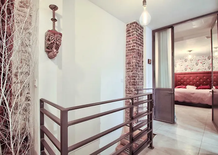 Apartment: Maison Marais